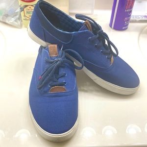 Men’s royal blue boat shoes
